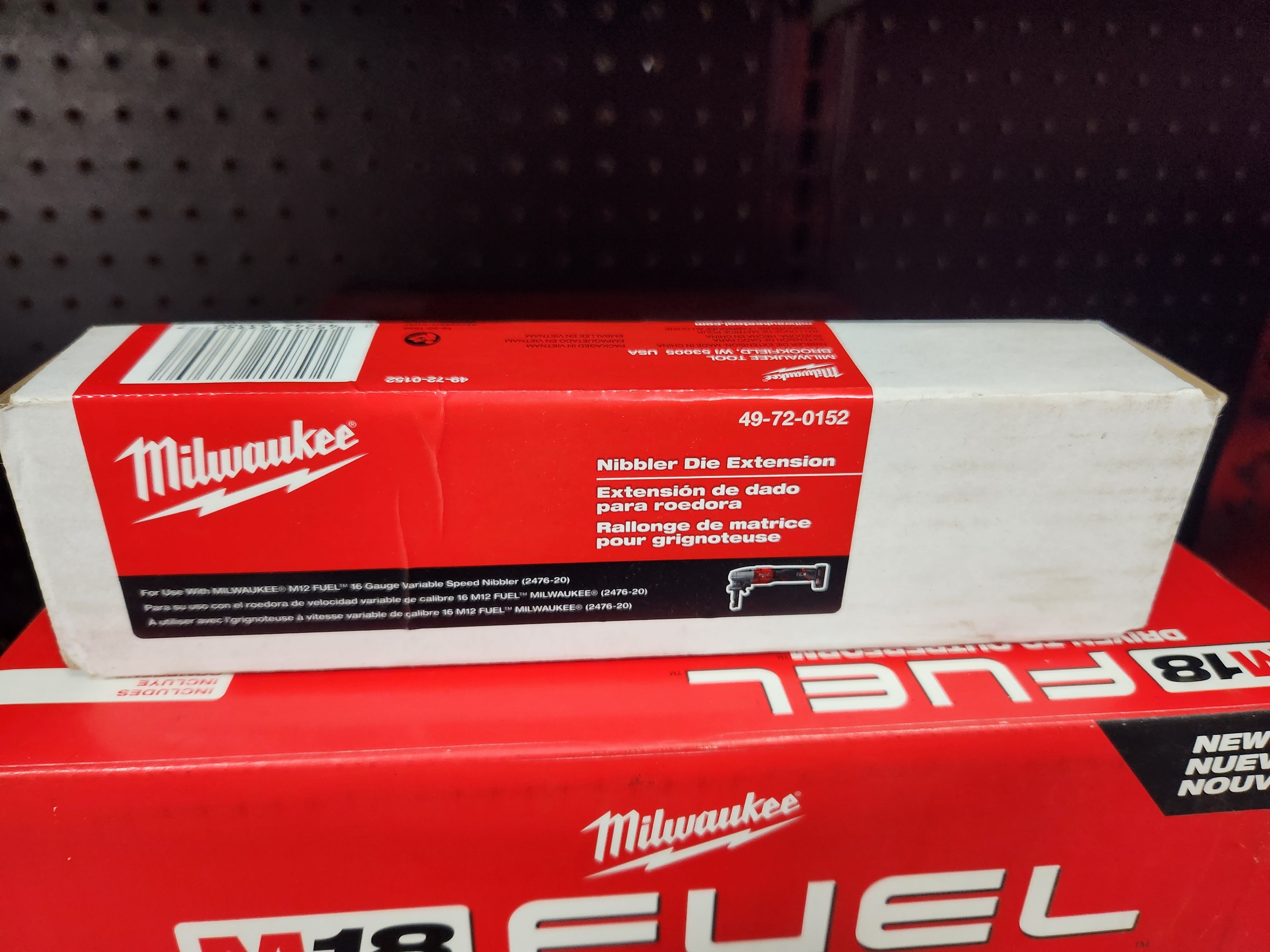 Milwaukee M12 FUEL™ 16 ga Nibbler Die Holder Extension 49-72-0152