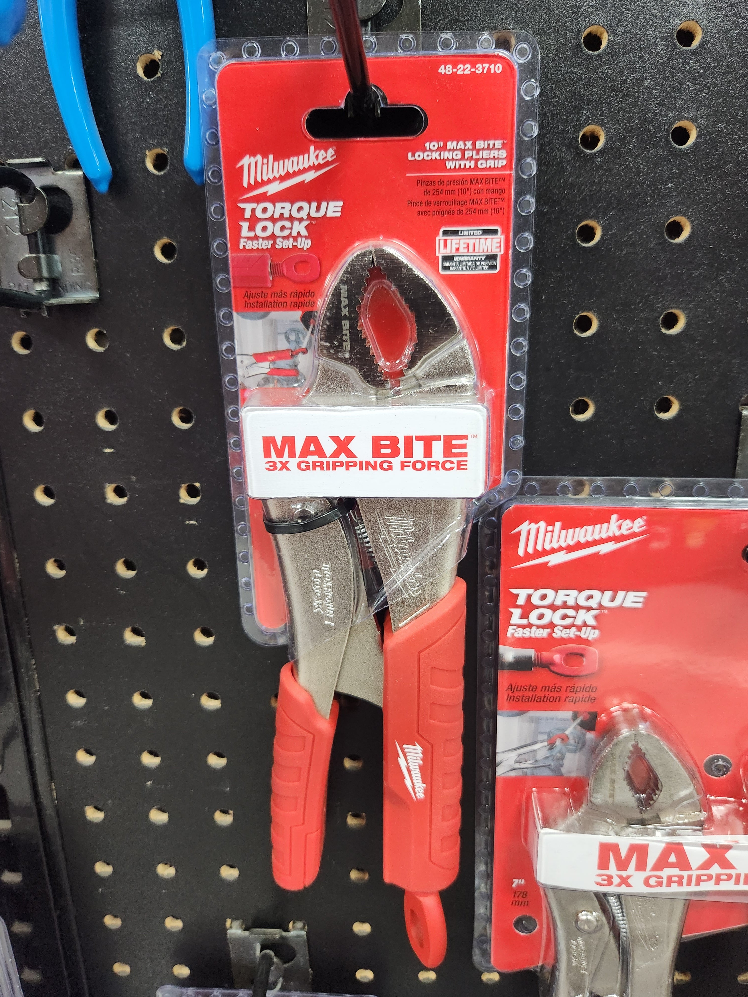 Milwaukee 10" TORQUE LOCK™ MAXBITE™ CURVED JAW LOCKING PLIERS WITH GRIP 48-22-3710