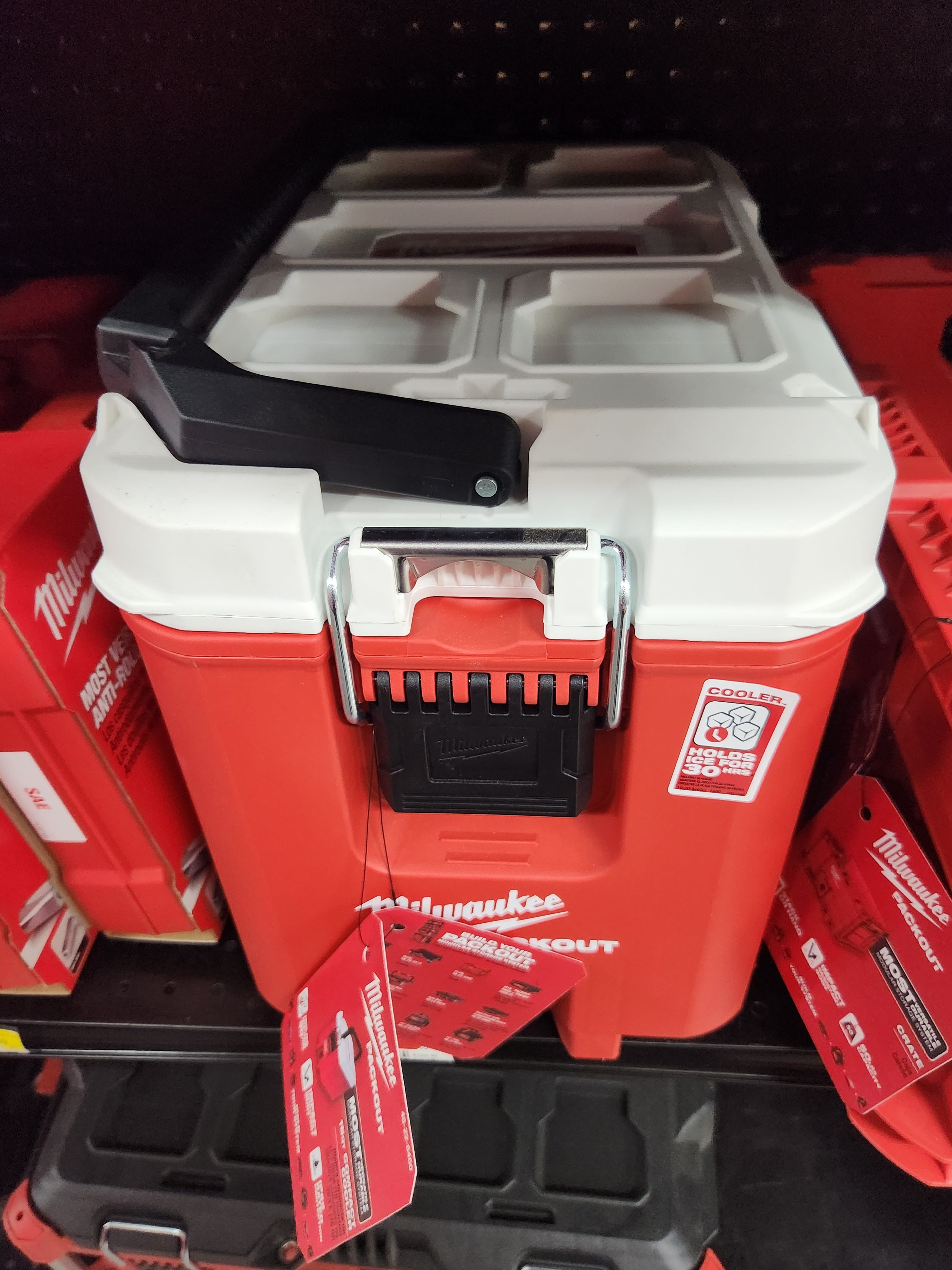 Milwaukee PACKOUT™ 16QT Compact Cooler 48-22-8460