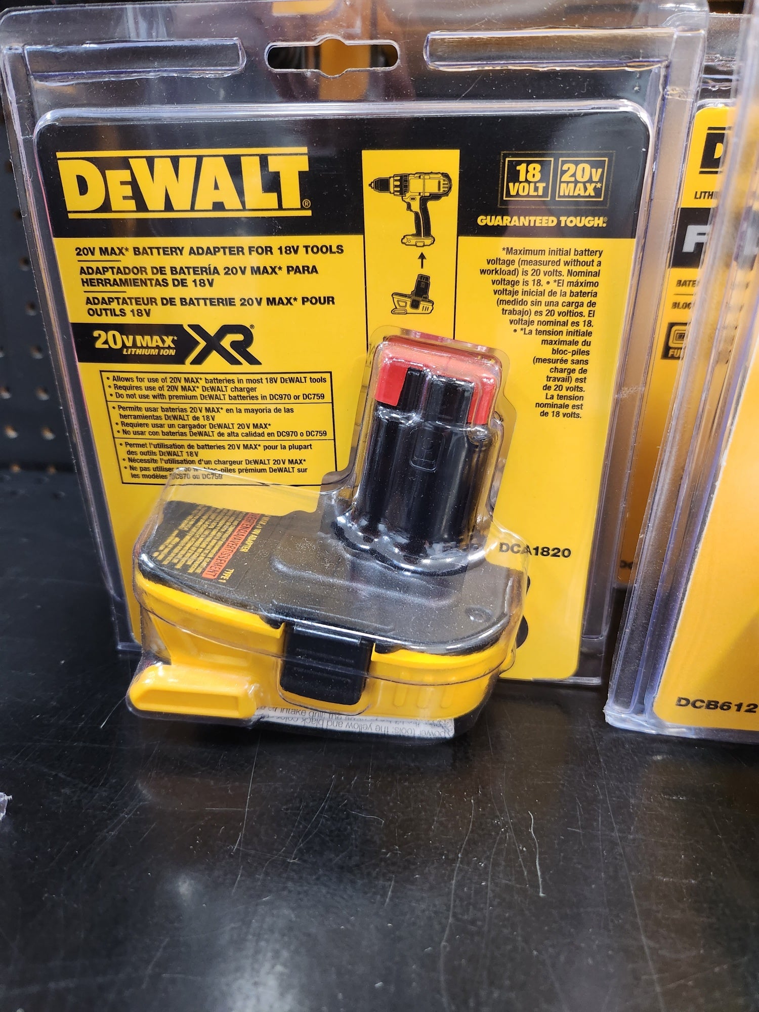Dewalt 18V to 20V Adapter -- DCA1820