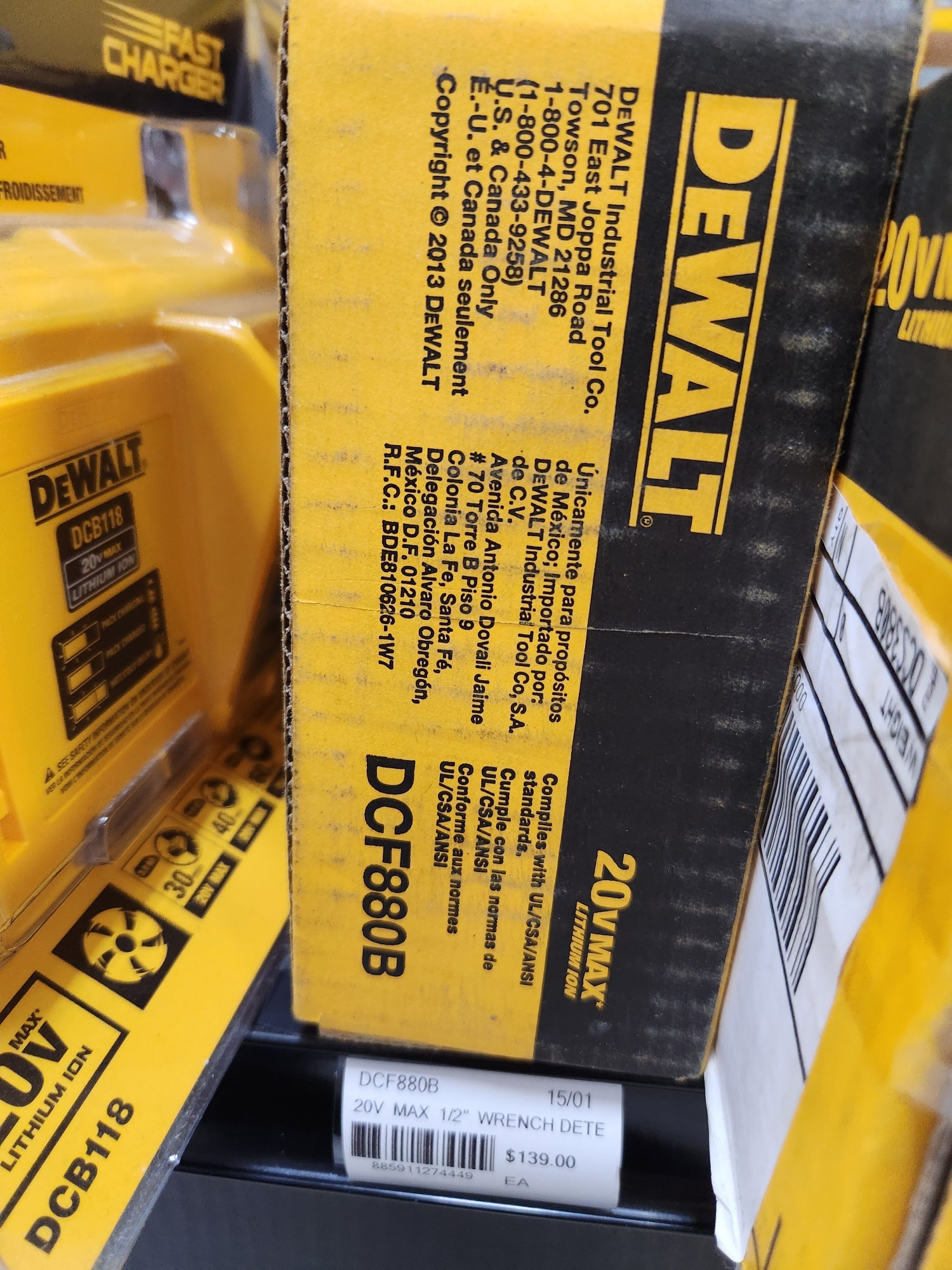 Dewalt 20V MAX* 1/2" Impact Wrench (Tool Only) -- DCF880B