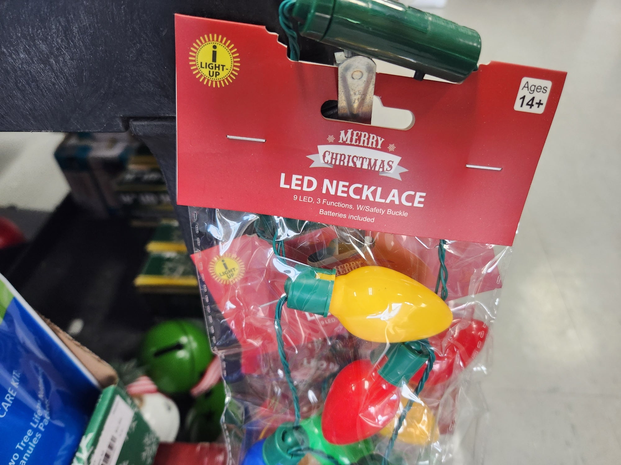 9 Bulbs Huge Old School Wearable Christmas Light Necklace -- CN18001