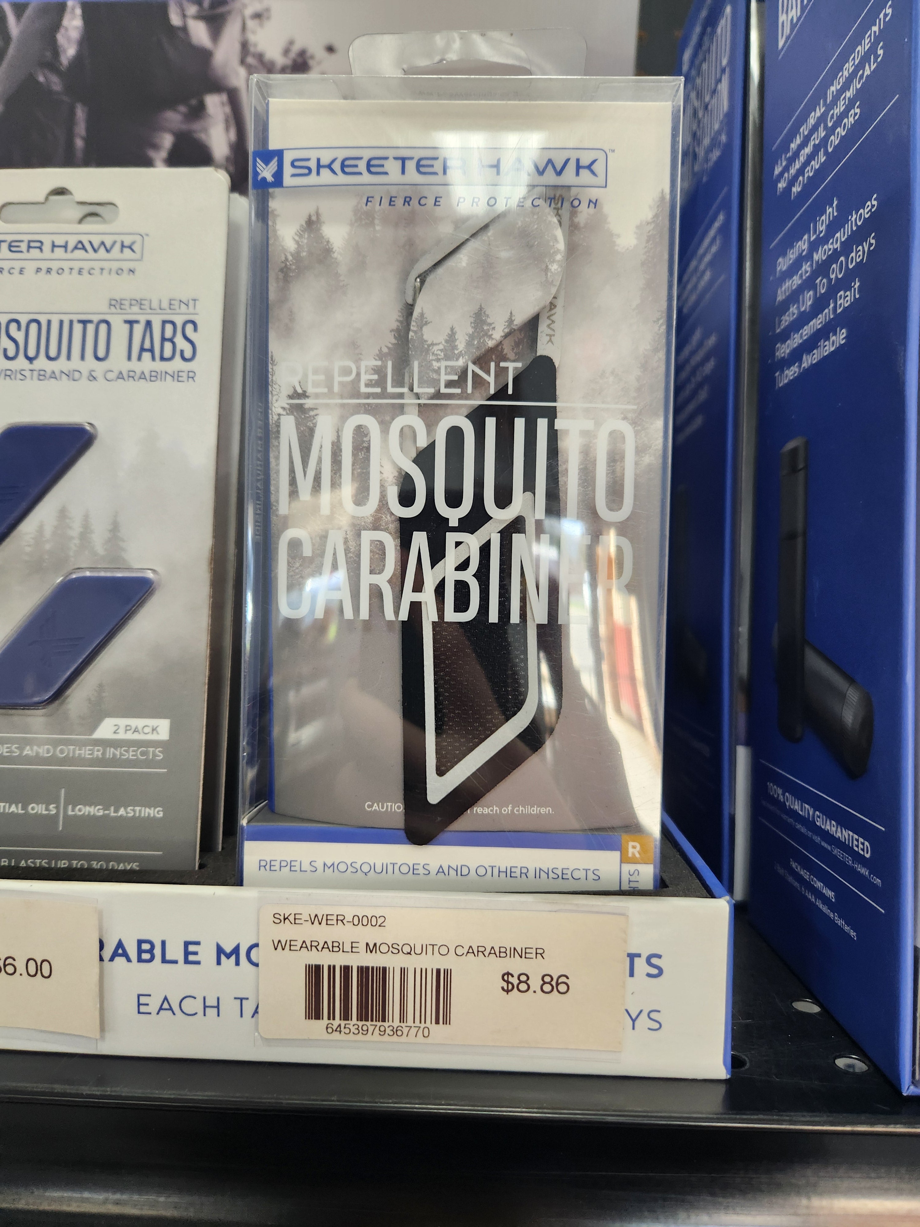 Skeeter Hawk WEARABLE MOSQUITO CARABINER