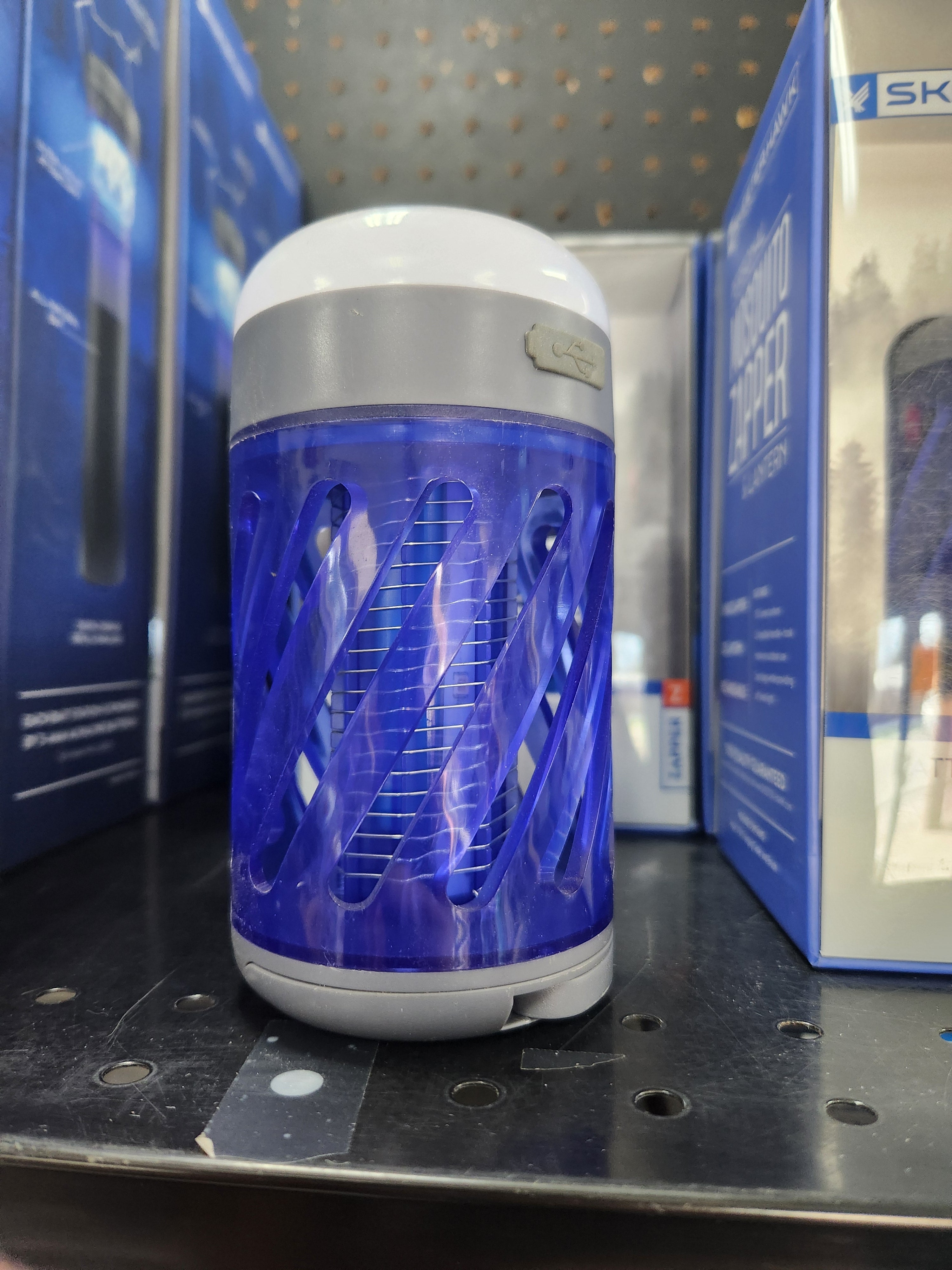 Skeeter Hawk PERSONAL BUG ZAPPER RECHARGEABLE BUG ZAPPER & LANTERN