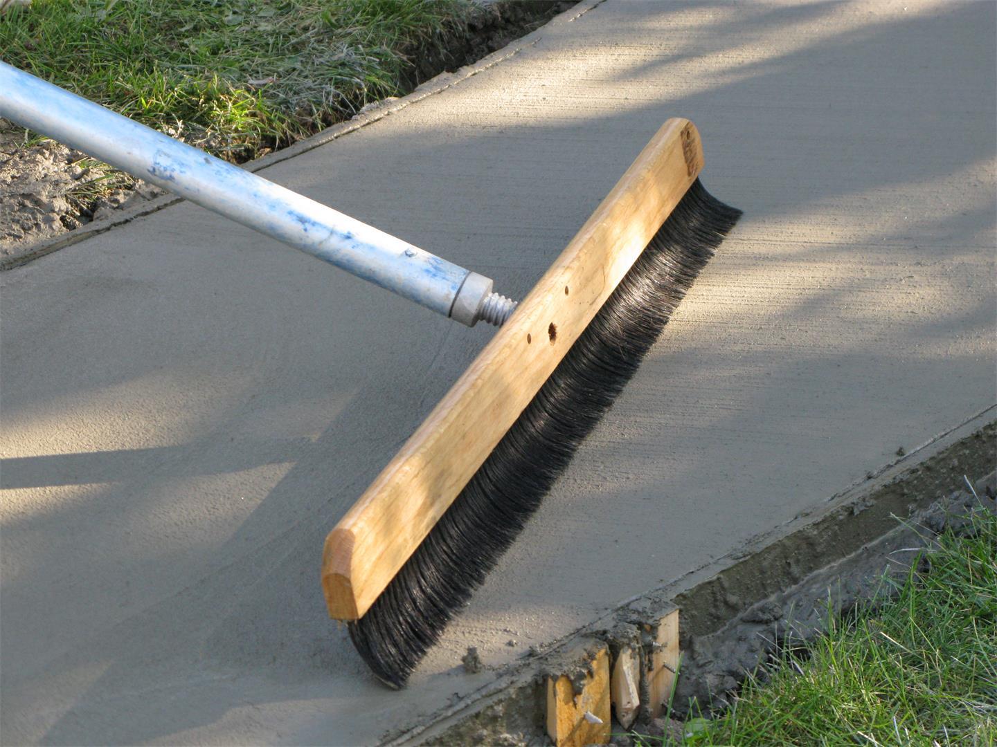 Marshalltown 6598 36" Wood Backed Horsehair Concrete Broom