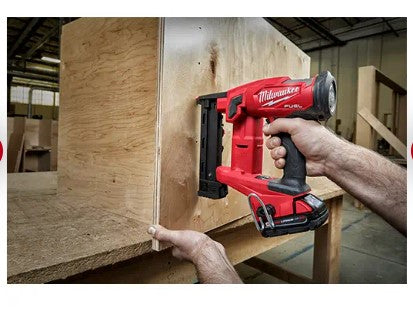 Milwaukee M18 FUEL™ 18 GAUGE 1/4" Narrow Crown Stapler 2749-20