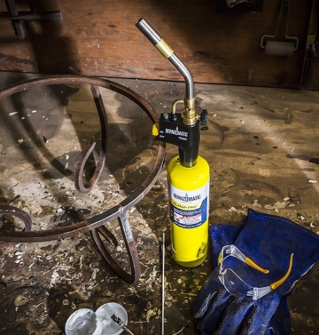 BernzOmatic MAP-PRO 332477 Hand Torch Cylinder, MAPP Gas, 14.1 oz