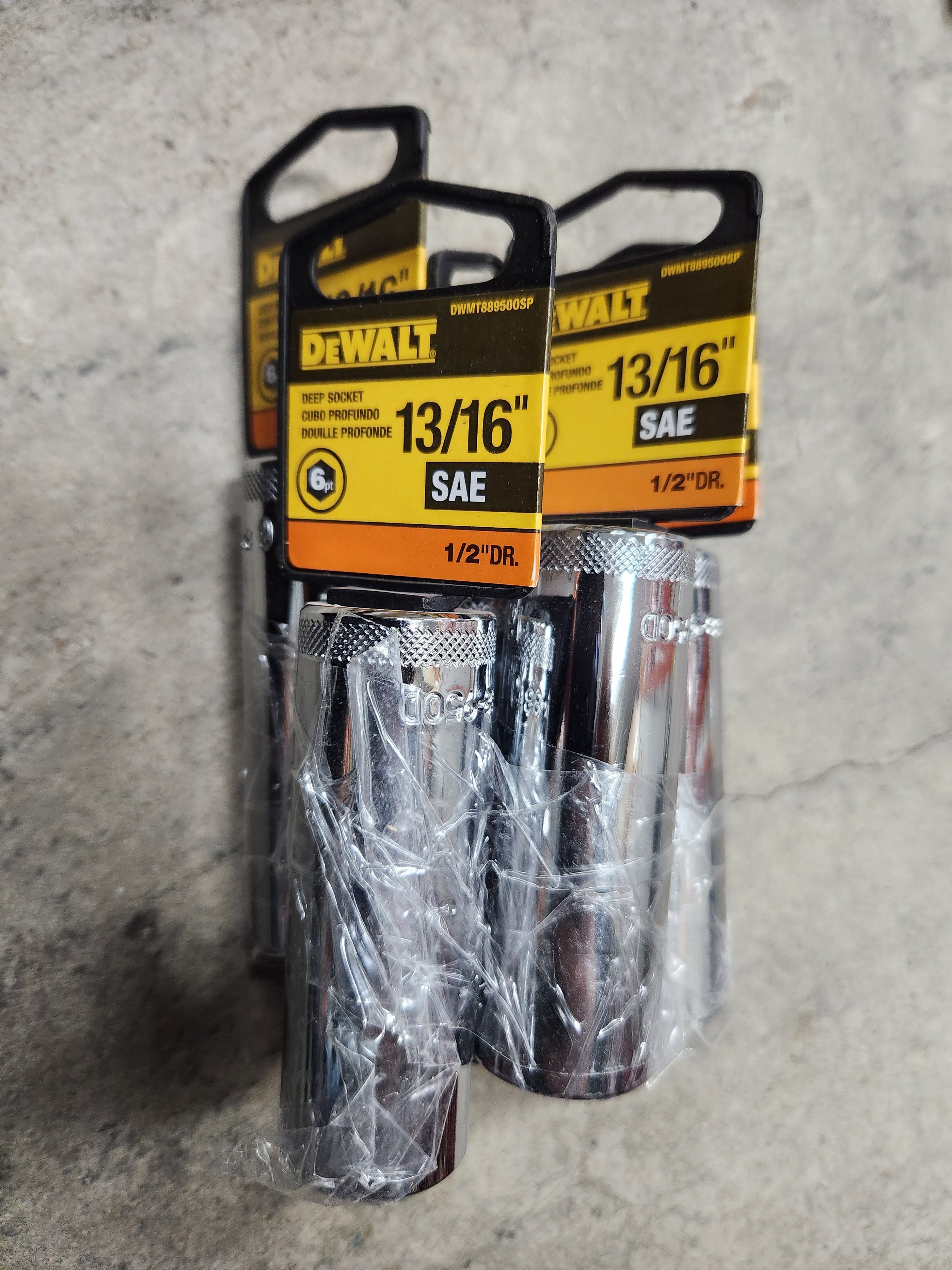 Dewalt Deep Sockets 6pt (Variety of sizes) (SAE-Standard)