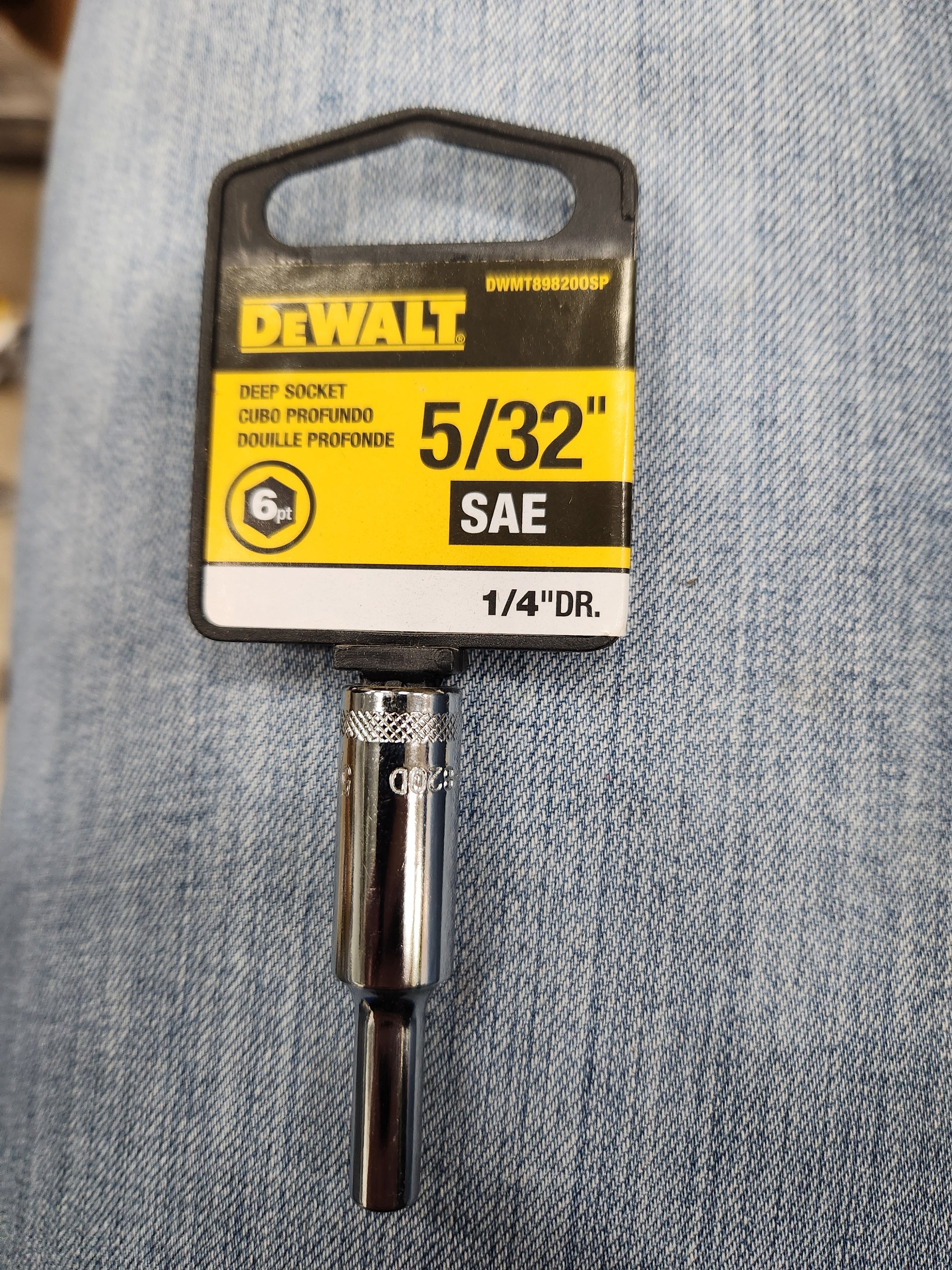 Dewalt Deep Sockets 6pt (Variety of sizes) (SAE-Standard)