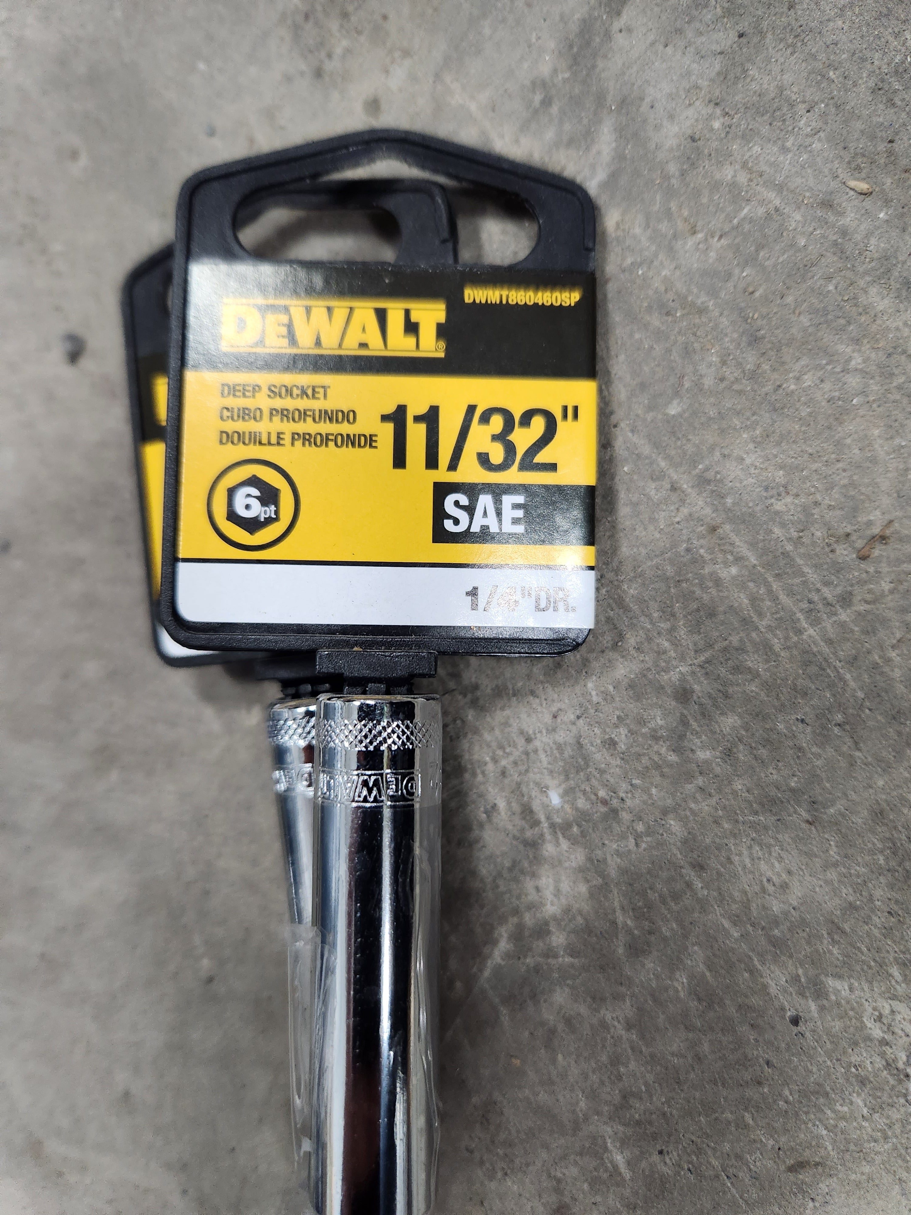 Dewalt Deep Sockets 6pt (Variety of sizes) (SAE-Standard)