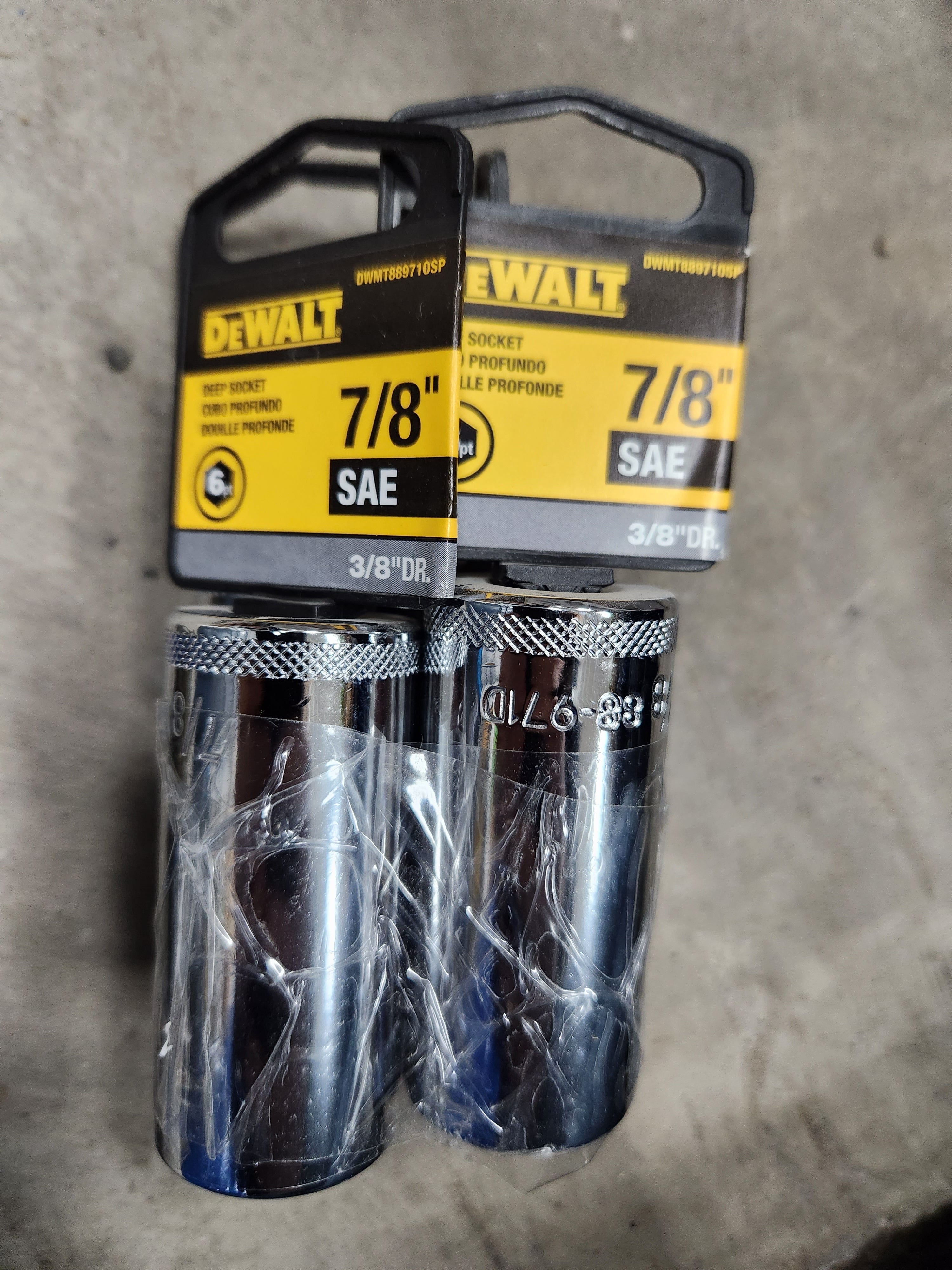 Dewalt Deep Sockets 6pt (Variety of sizes) (SAE-Standard)