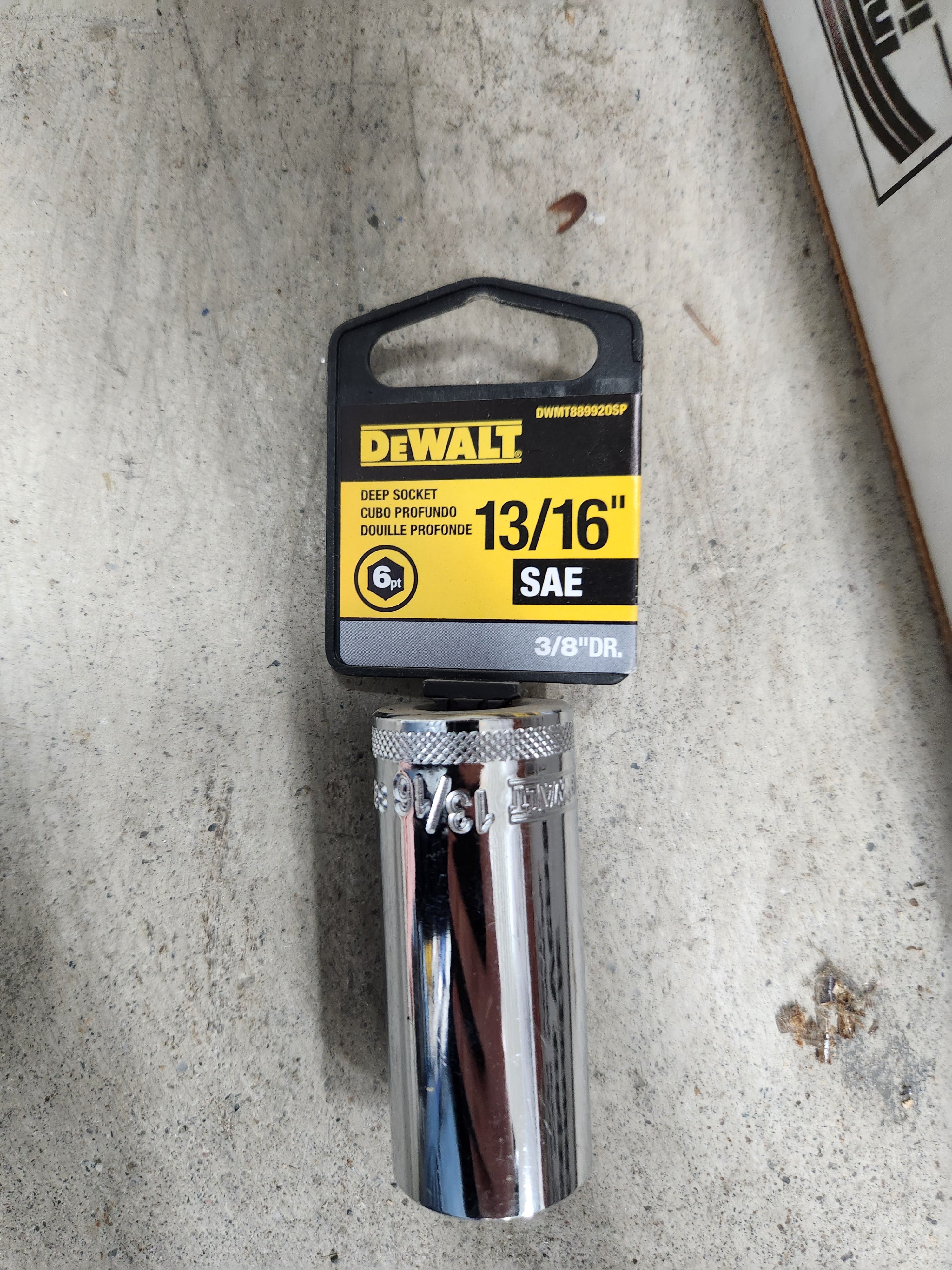 Dewalt Deep Sockets 6pt (Variety of sizes) (SAE-Standard)