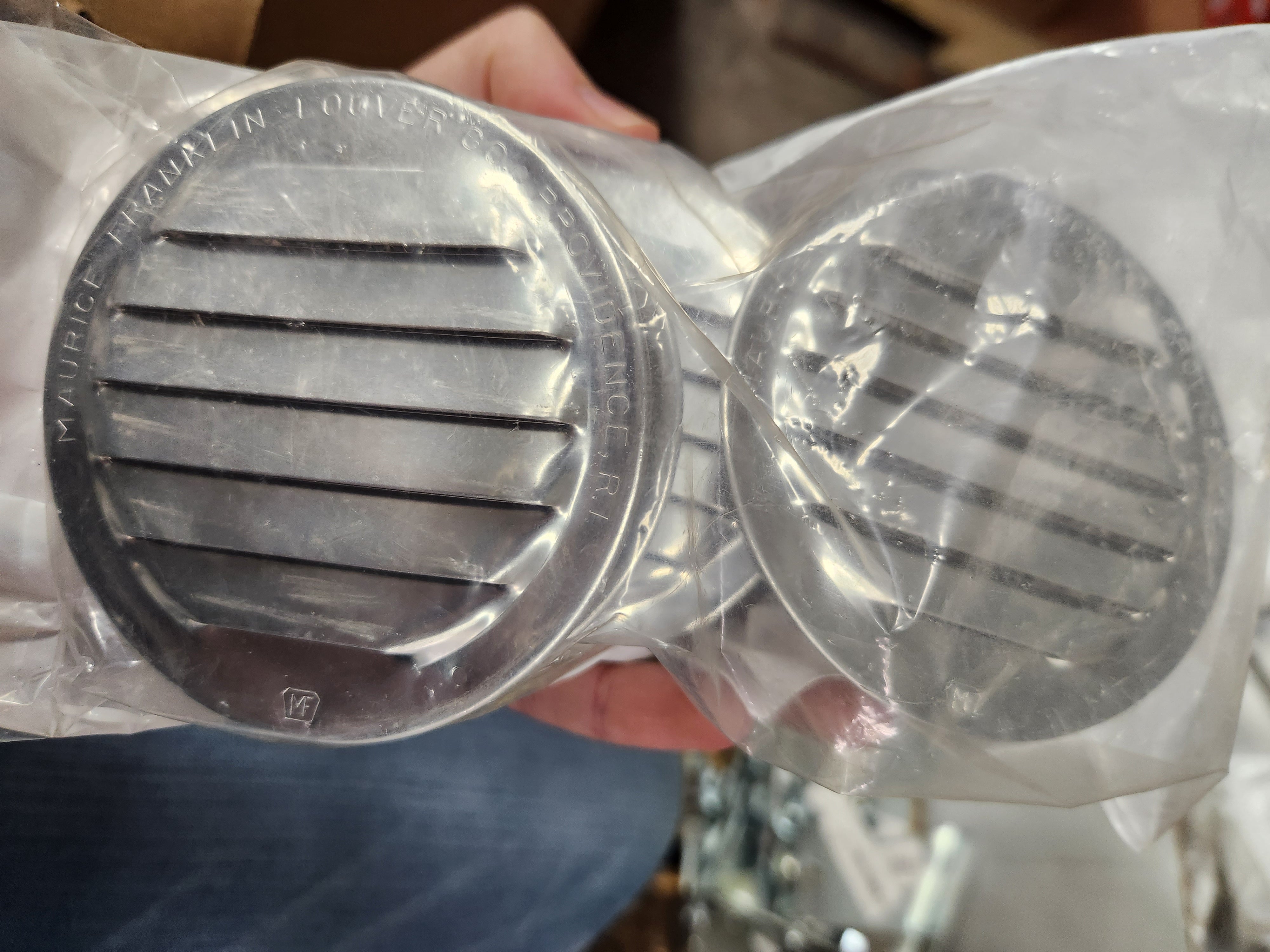 Maurice Franklin Louver 3" Round Aluminum Louver with Insect Screen (Priced Per Bag of 4). Item# 3" RL-100