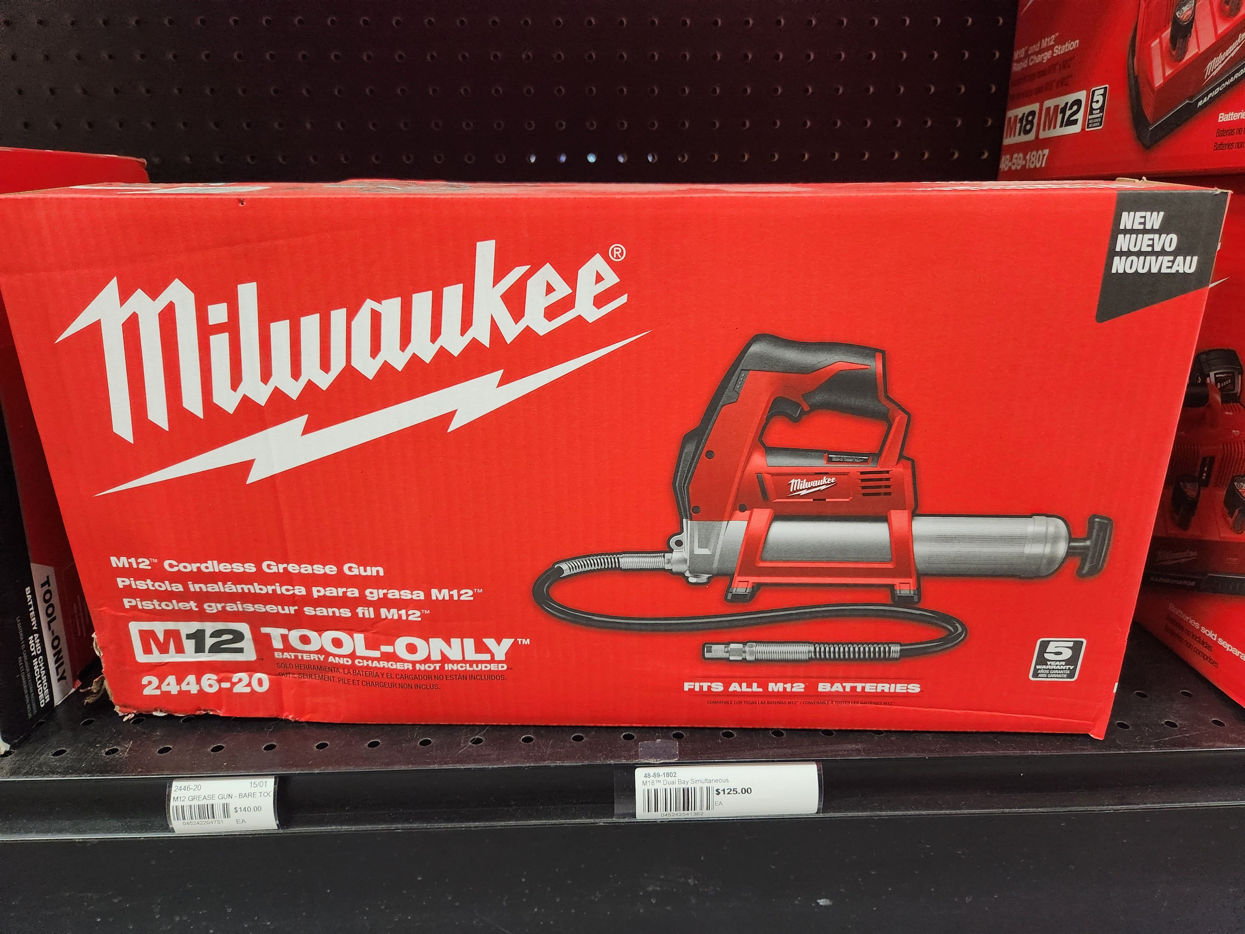 Milwaukee M12™ Cordless LITHIUM-ION Grease Gun (Tool Only) 2446-20