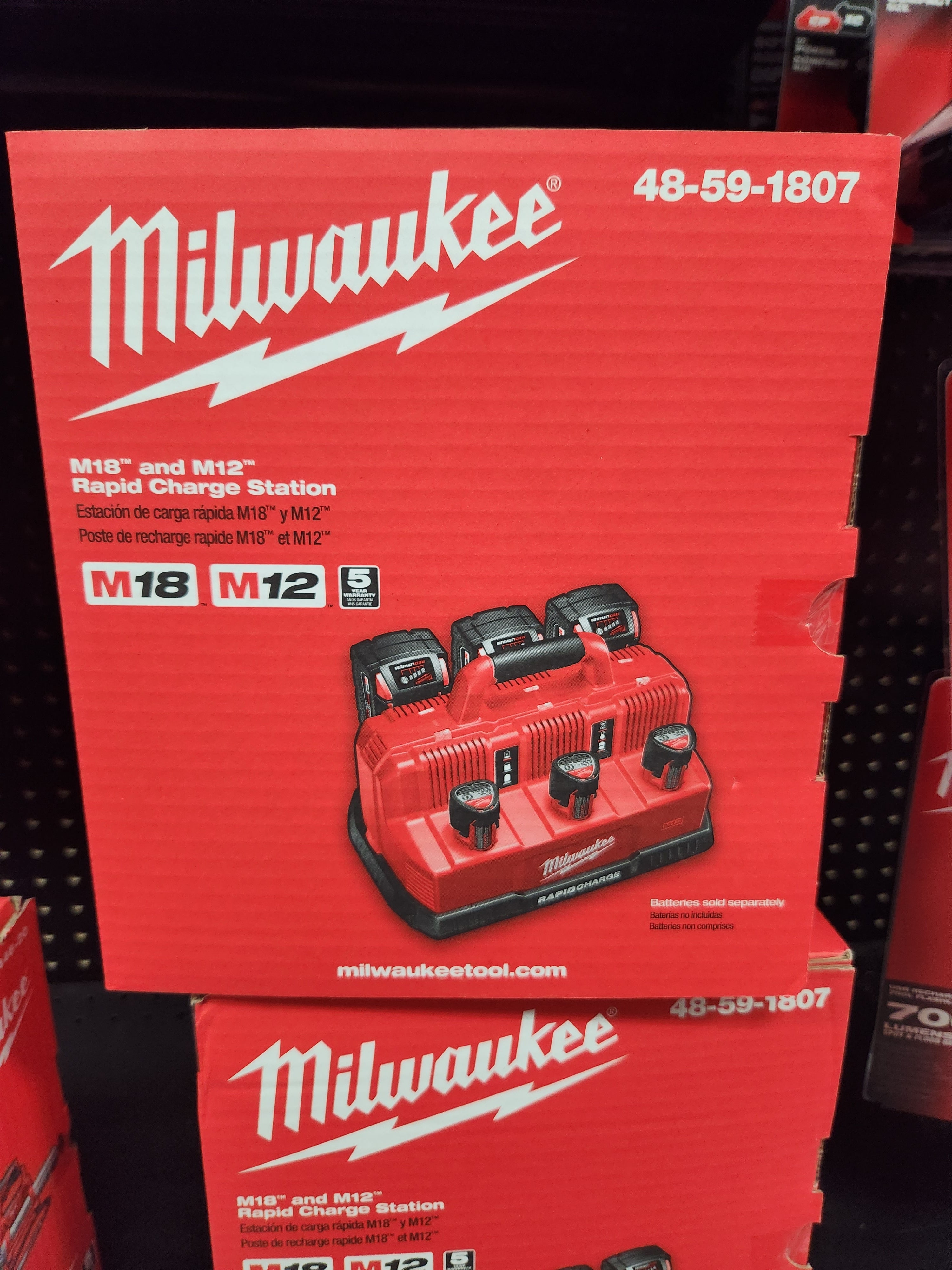 Milwaukee M18™ & M12™ Rapid Charge Station 48-59-1807