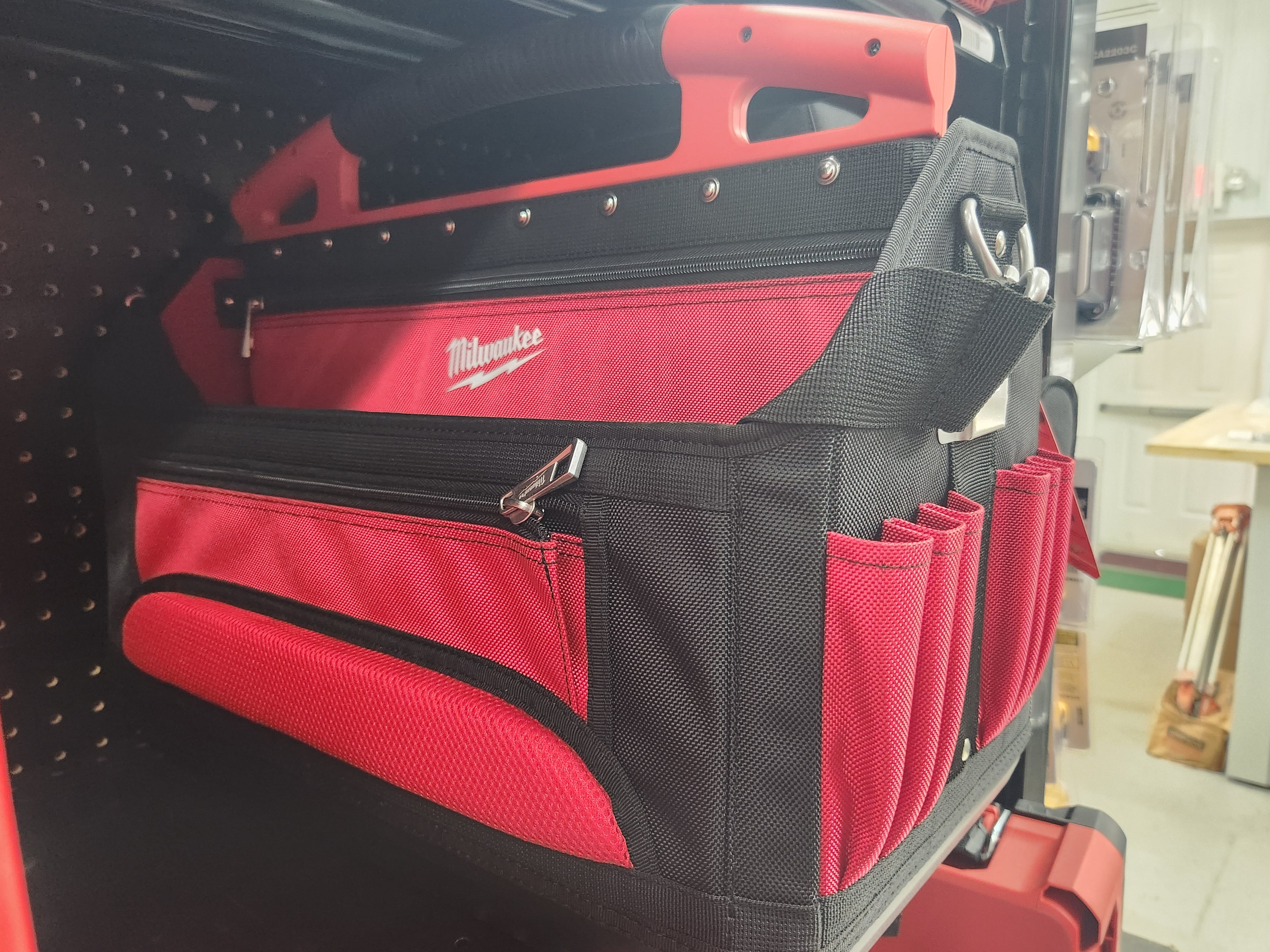 Milwaukee 20" PACKOUT™ Tote 48-22-8320