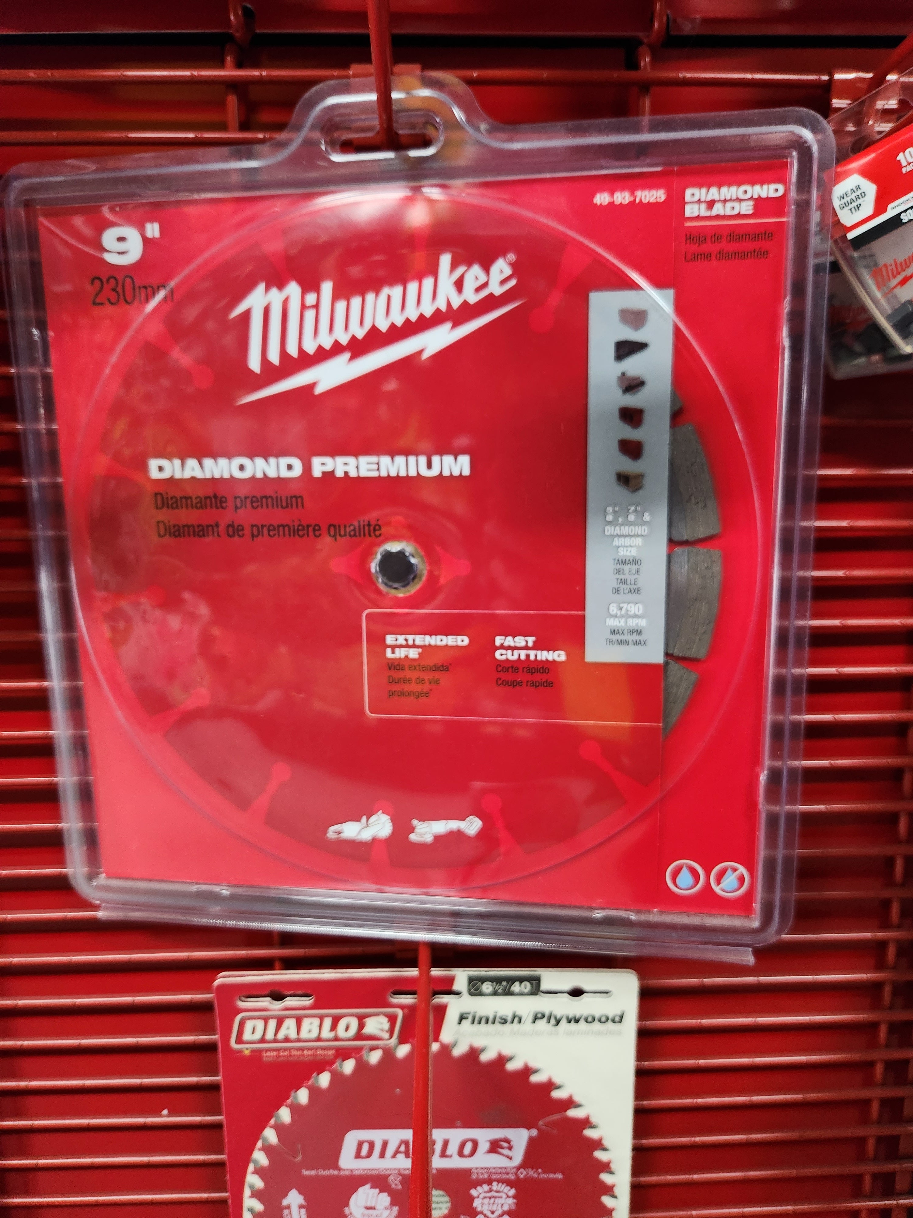 Milwaukee 9" Diamond Premium Segmented Cutting Blade -- 49-93-7025