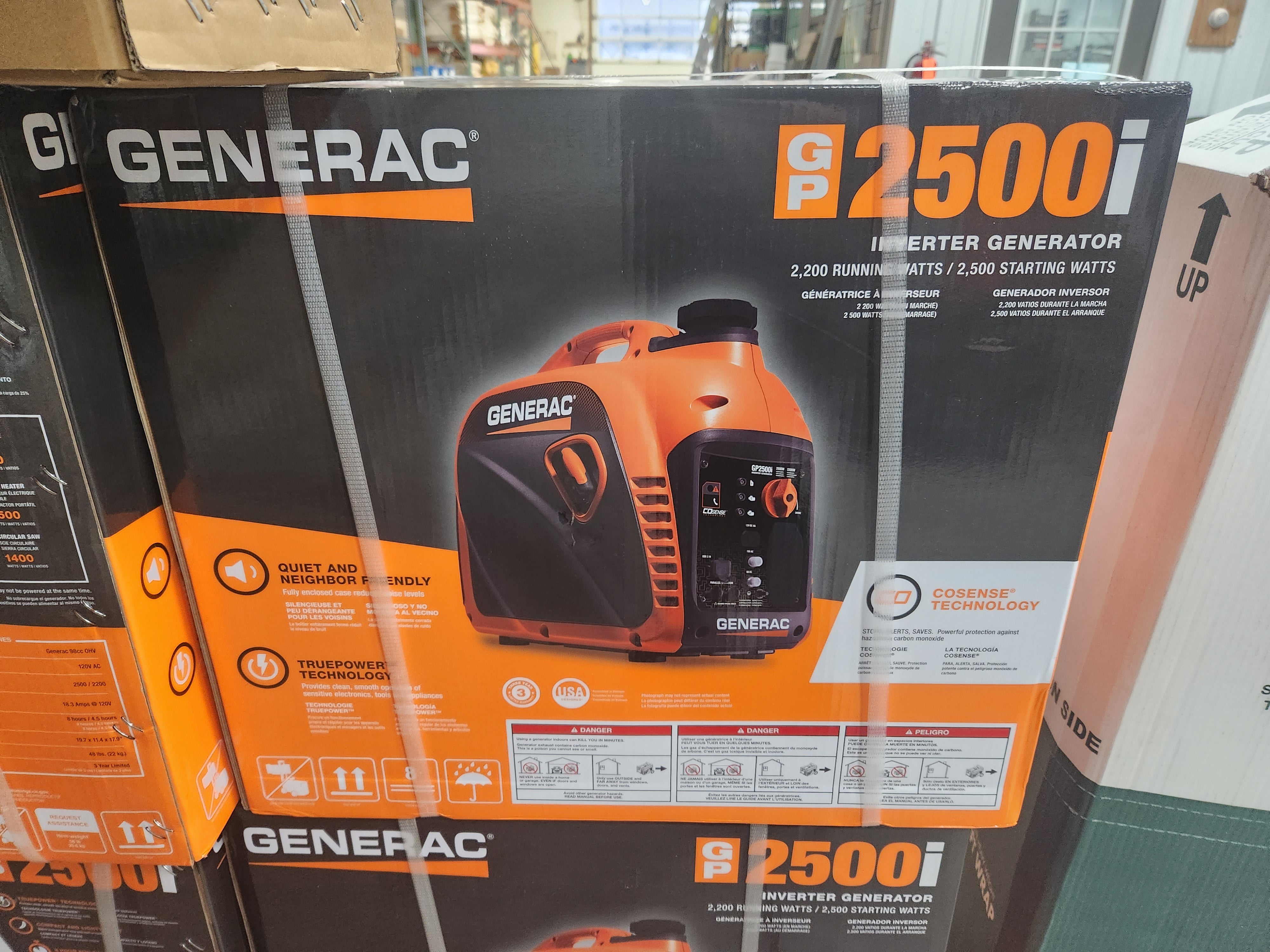 Generac 8250 GP2500i 2,500-Watt Gas Powered Portable Inverter Generator