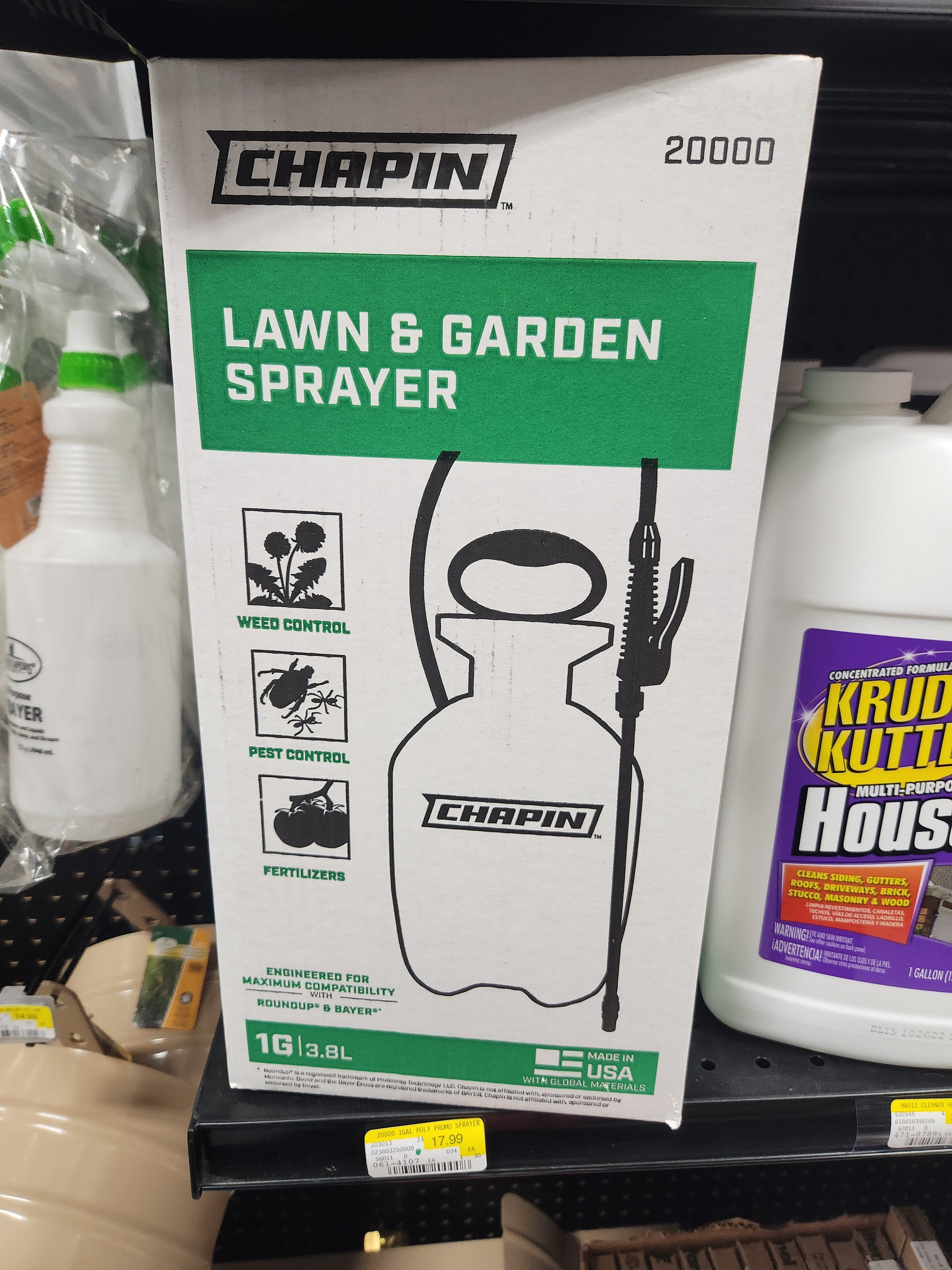 Chapin 20000 Made in USA 1 -Gallon Lawn and Garden Pump Pressured Sprayer, for Spraying Plants, Garden Watering, Weeds and Pests, Polypropylene, Translucent White