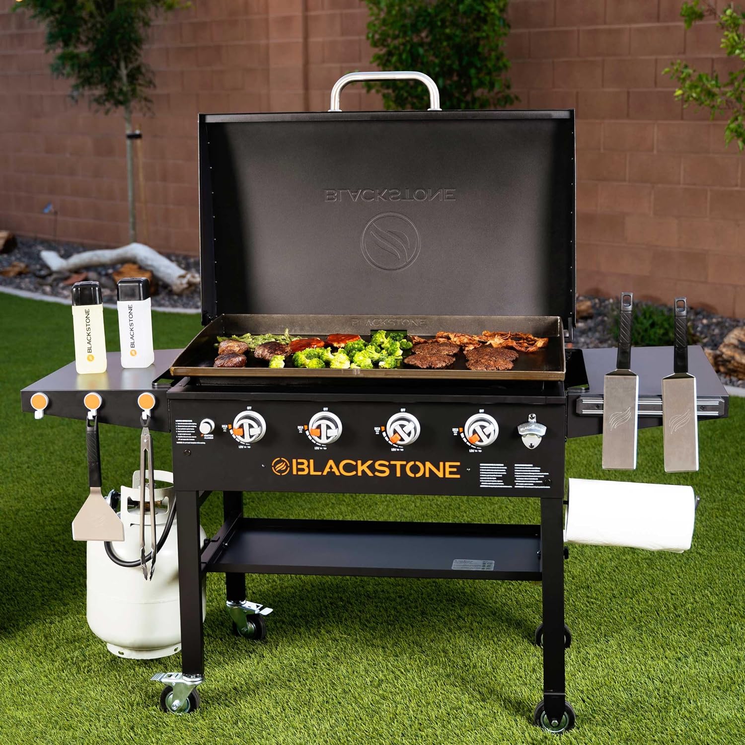 Blackstone Griddle Original 36-Inch 4-Burner Freestanding Propane Gas Commercial Style Flat Top Griddle with Hood