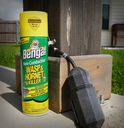 Bengal Non-Conductive Wasp & Hornet Spray - 15oz. -- 97185
