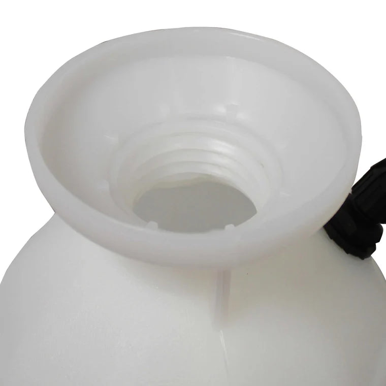 Chapin 27020: 2-gallon SureSpray Select Poly Tank Sprayer for Fertilizer, Herbicides and Pesticides