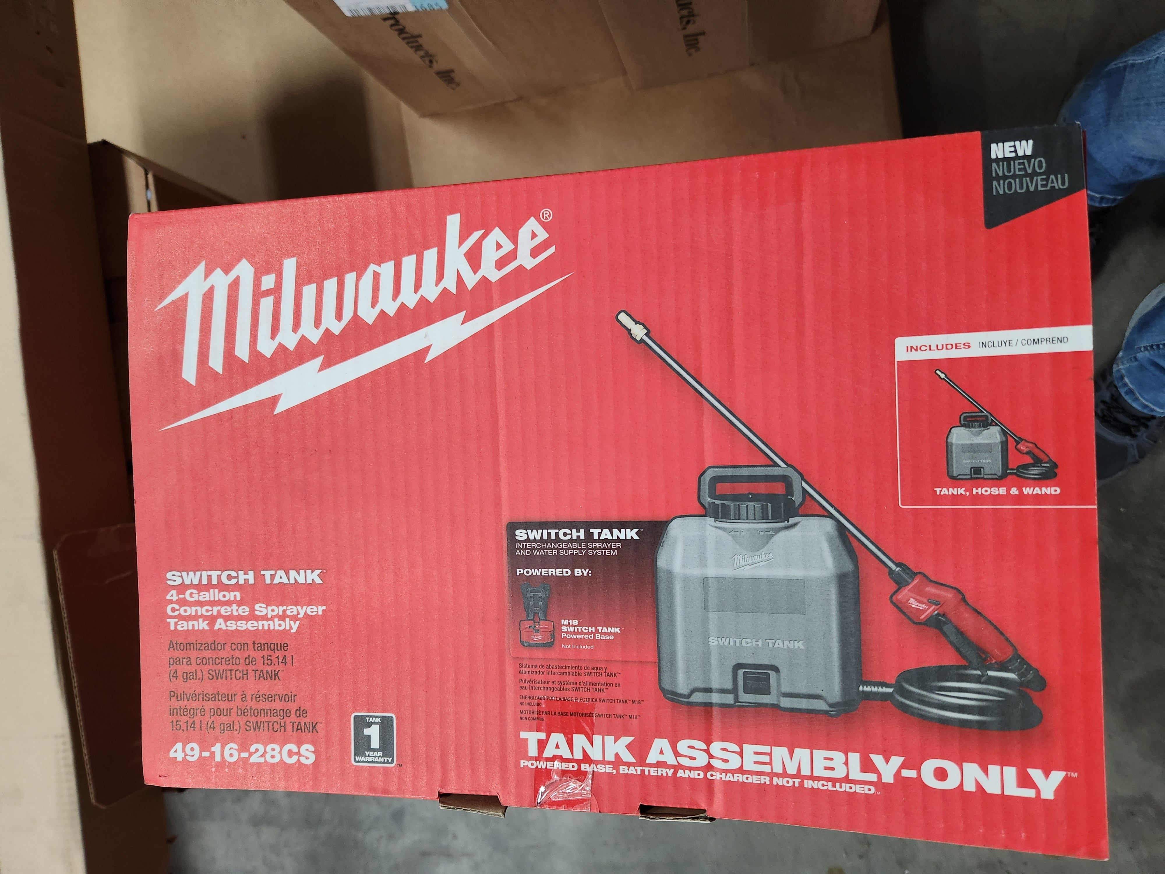 Milwaukee SWITCH TANK™ 4- Gallon Concrete Sprayer Tank Assembly 49-16-28CS